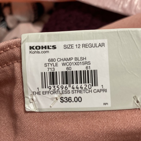 Womens Capris - Picture 5 of 5